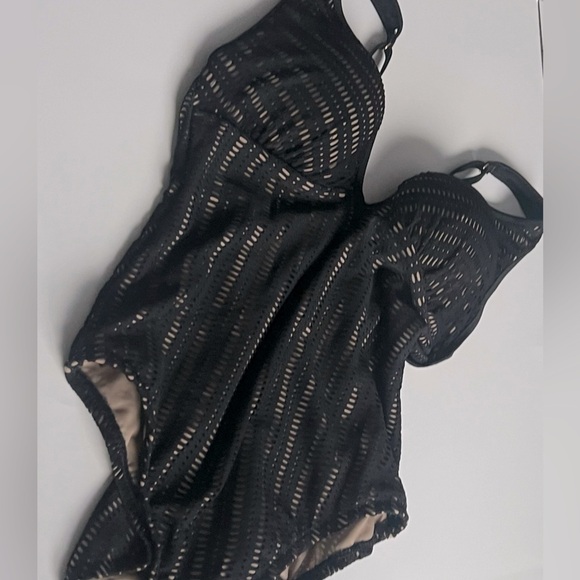BAR III Plunging Crochet One-Piece Swimsuit Black Nude Lined Pull On New M - Picture 7 of 11